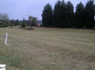 409 Kingsgate Ct, Simpsonville, SC 29681