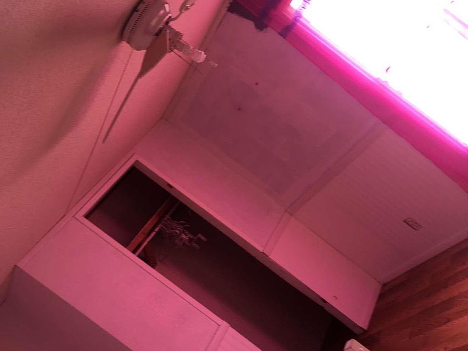 2nd image of 420 W Lawson Rd Trailer 76