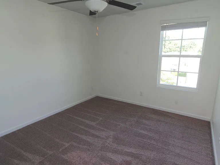2790 Prince Charles Ct — Photo 10