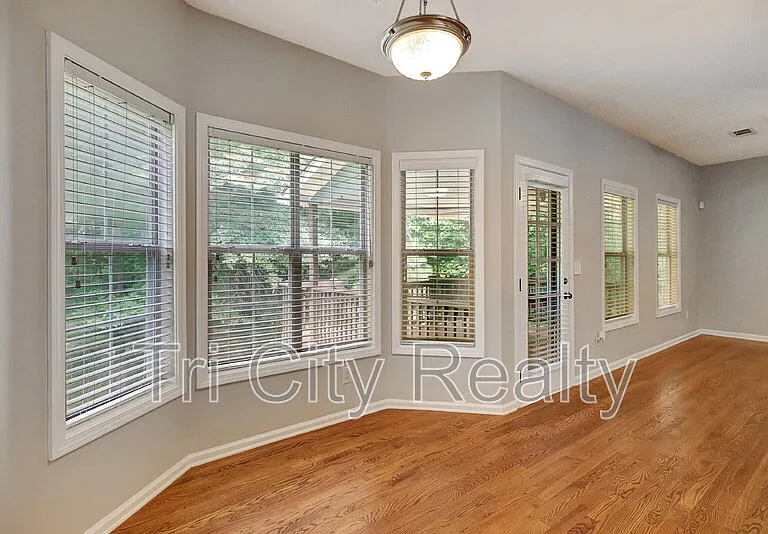 75 Rock Mill Ct — Photo 11