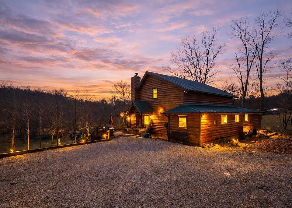 1st image of 28 Wood Ln