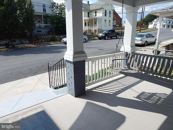 3rd image of 524 W Virginia Ave
