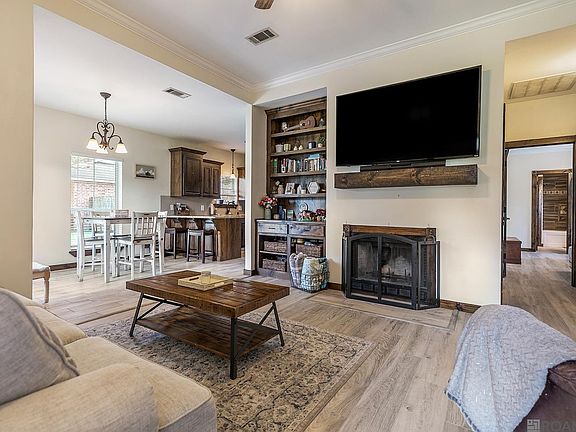 3rd image of 32536 Cedar Ct