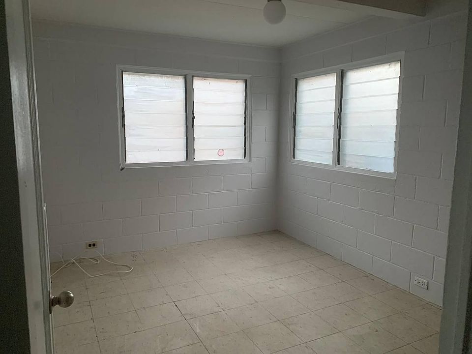 2nd image of 2624 Maunawai Pl APT 7
