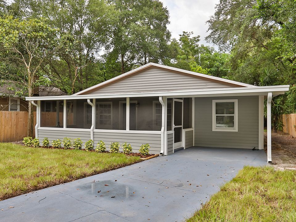 1st image of 208 E Cluster Ave