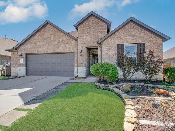 2nd image of 14019 Autumn Creek Ct