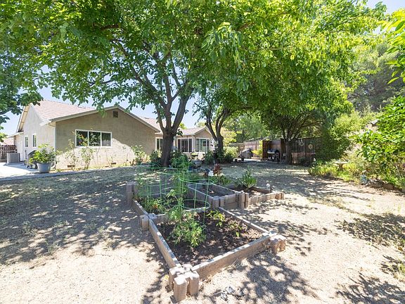 2nd image of 701 Sequoia Drive