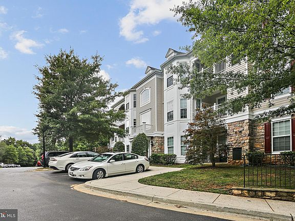 2nd image of 1507 Broadneck Pl Unit 303
