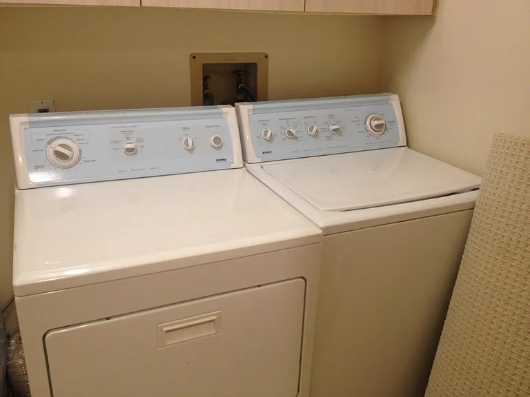 Lundry Room with Washer& Dryer