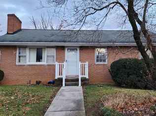 1216 Commonwealth Ave, Front Royal, VA 22630