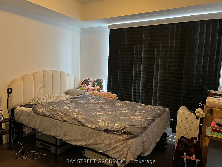 255 Village Green Sq #2805 — Photo 12