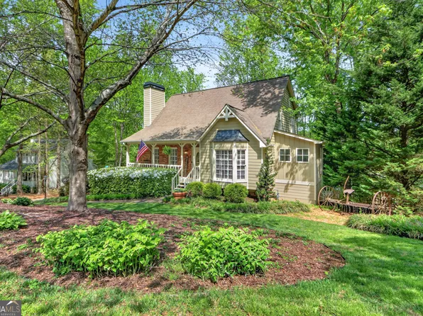 2644 Forest Glen Dr NE, Marietta, GA 30066