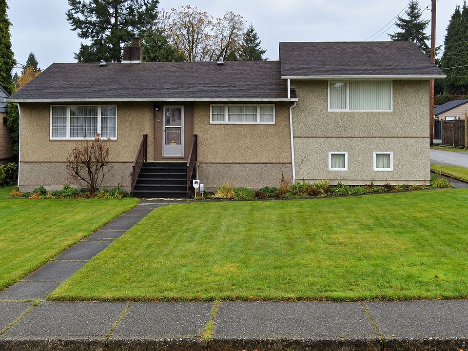 1st image of 904 1st St