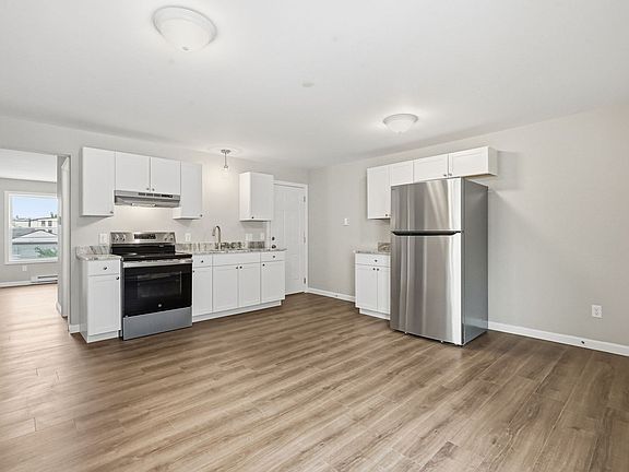 4th image of 4 Phelps Ave