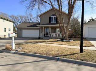 263 Irving St, Lincoln, NE 68521