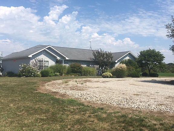 2nd image of 1422 County Road 200 N
