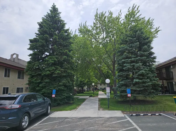 157 Mindy Ln APT 29, Montrose, MN 55363