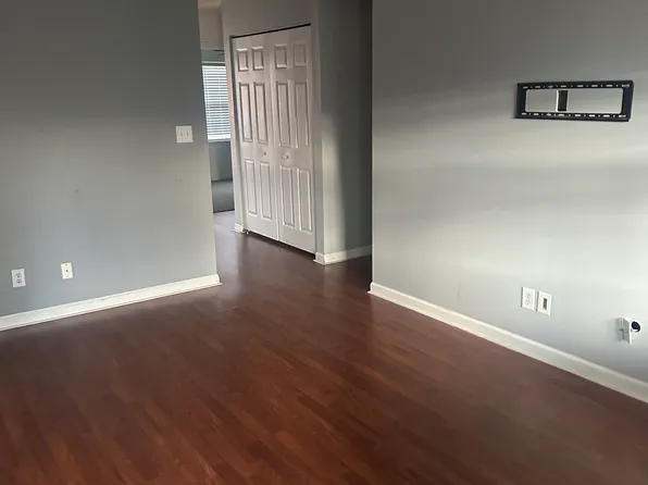 1112 Trinity St APT 407, Thomasville, NC 27360