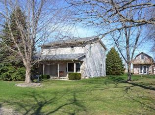 210 Camelot Dr, Atwood, IL 61913