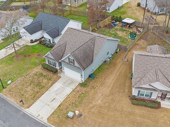 3rd image of 15 Gala Dr NE