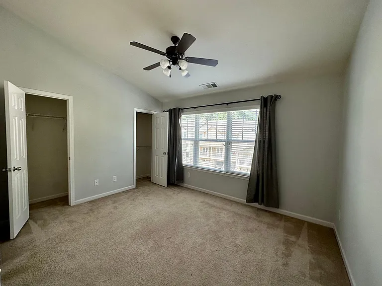 1548 Liberty Pkwy NW — Photo 6