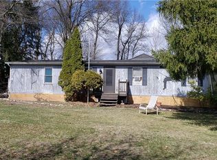 10 Glen Round Rd, Rock Tavern, NY 12575