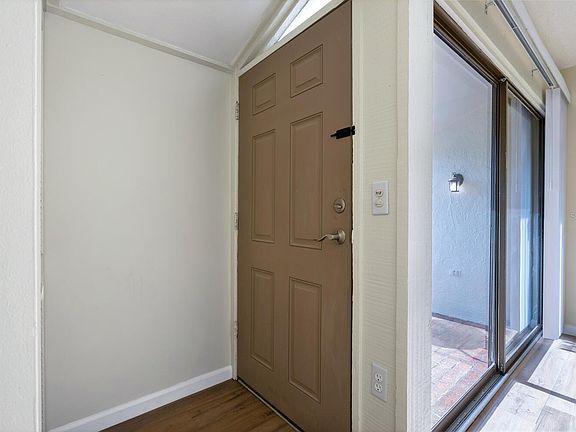 4th image of 3569 Longmeadow