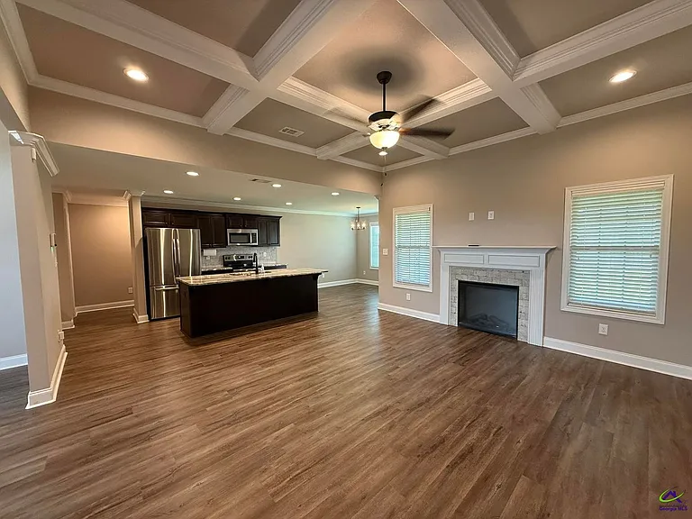 313 Creek Ridge Dr — Photo 5