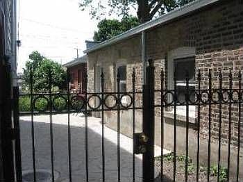 2nd image of 2100 Harvey Ave