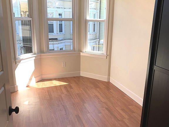 4th image of 18A Woodward St