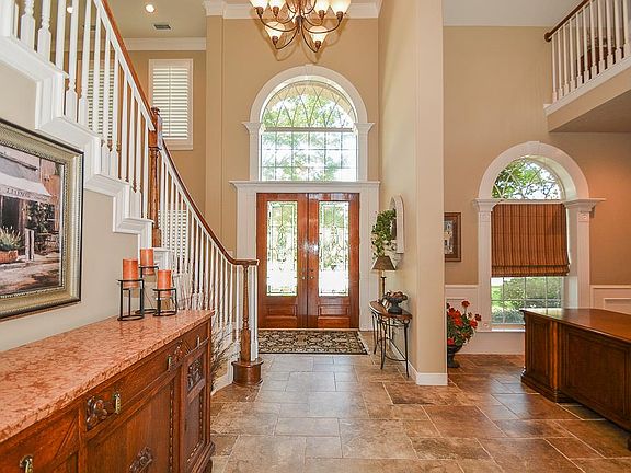 3rd image of 22802 Chaus Ct