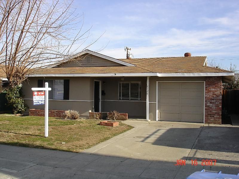 1st image of 2724 Othello Ave