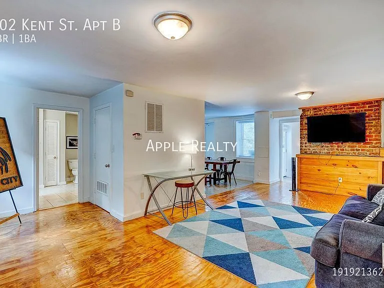 802 Kent St #B — Photo 8
