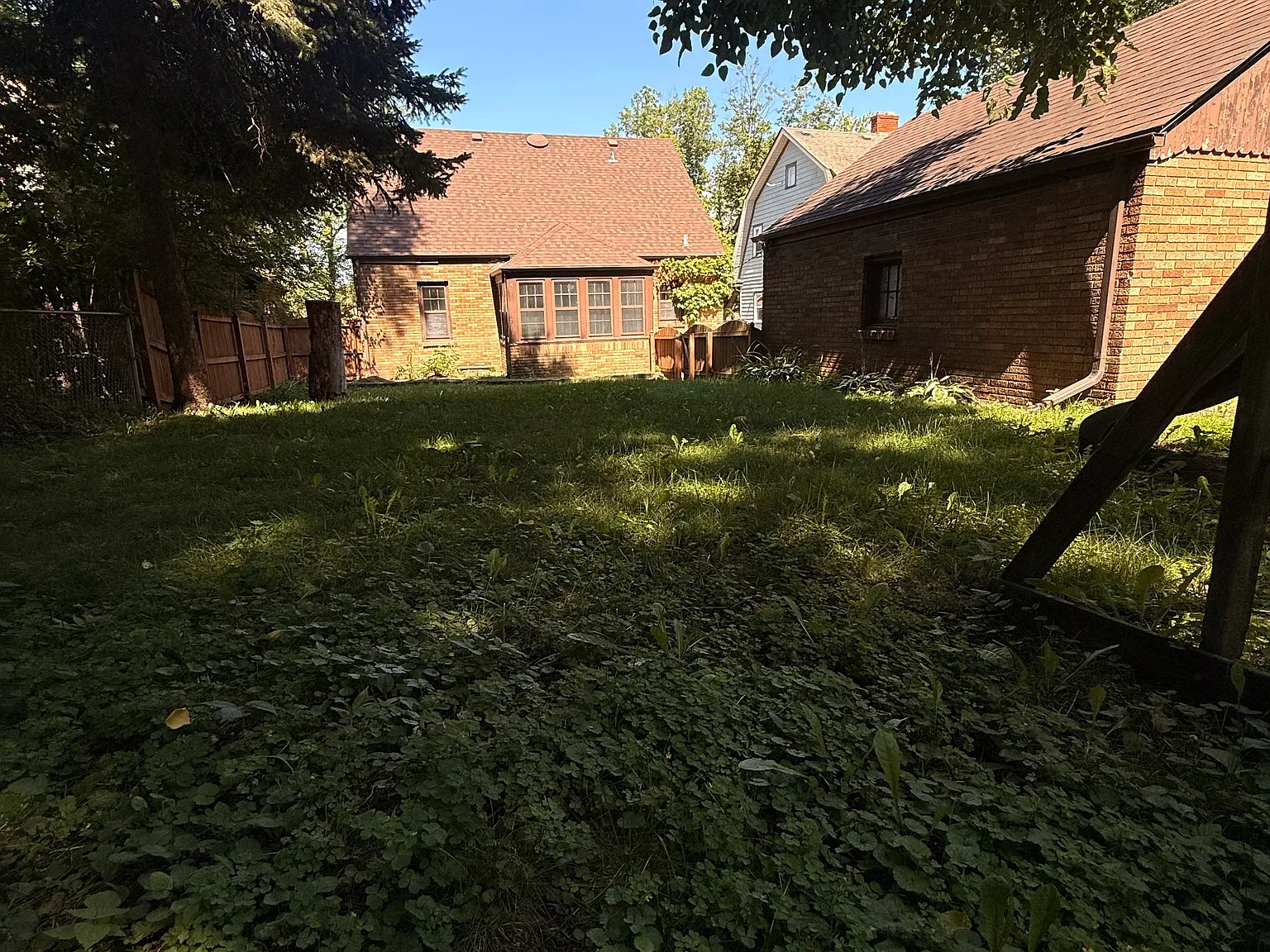 4 bed, 2012 sqft, $2,200 — Photo 4