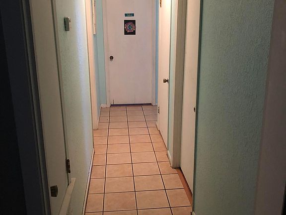 4th image of 5853 Cresthaven Dr