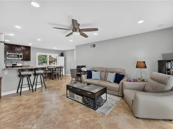 1062A Cabrillo Park Dr APT D, Santa Ana, CA 92701