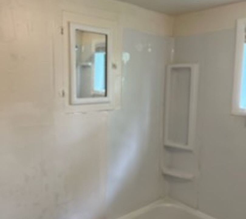 1st image of 204 W Jefferson St APT 3A