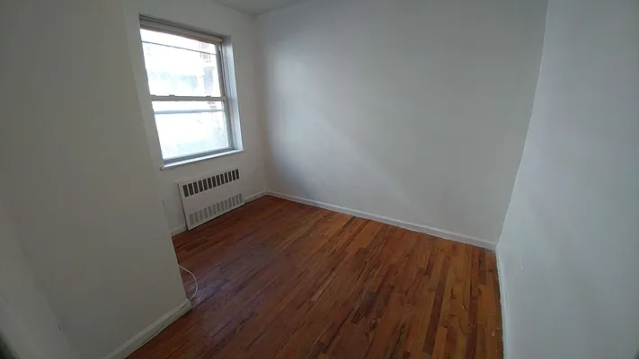 Rented by Downtown Mgt & Realty LLC | media 6