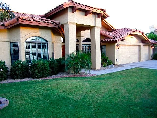 1st image of 1515 W Honeysuckle Ln
