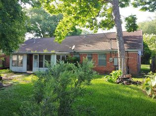 7031 Leader St, Houston, TX 77074