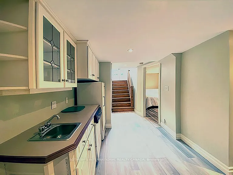 21 Melgund Rd #MAIN LOWER — Photo 13