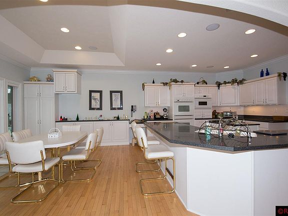 4th image of 213 Woodhill Ct