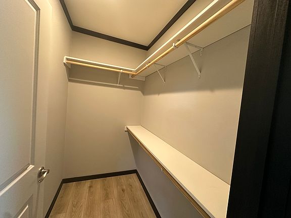 4th image of 3300 Killingsworth Ln #95-095