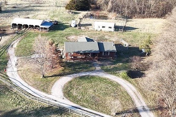 2nd image of 11252 Pershing Rd