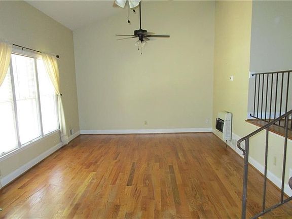 4th image of 2162 Skyline Dr