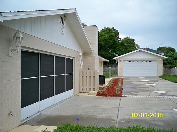 3rd image of 44 S Saint Andrews Dr