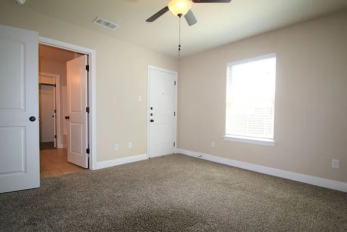 131 Sunburst Ct — Photo 8