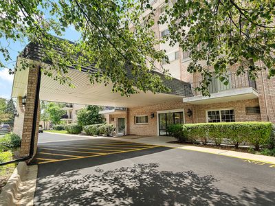 1000 S Lorraine Rd APT 110, Wheaton, IL, 60189