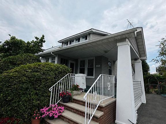 3rd image of 409-411 E 25th St