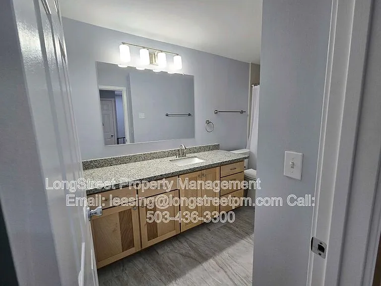 3161 N Shore Dr SE #3 — Photo 15